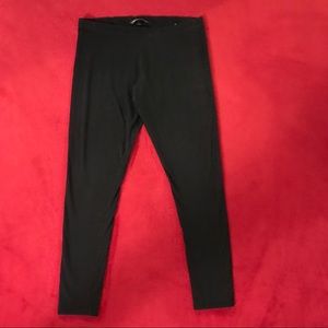 Victoria's Secret Pants - Victoria’s Secret Leggings (Black, size Large) Victoria's Secret Pants - Victoria’s Secret Leggings (Black, size Large)